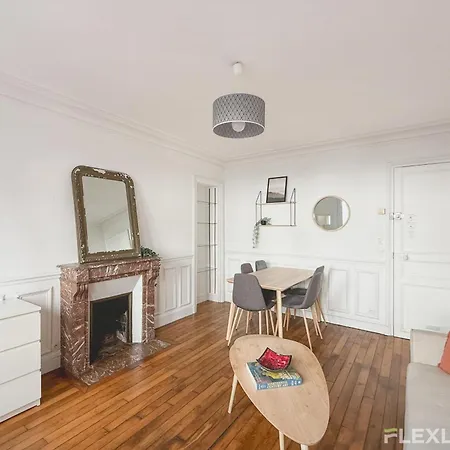 Charming In Shared 2-bedroom In 5 *