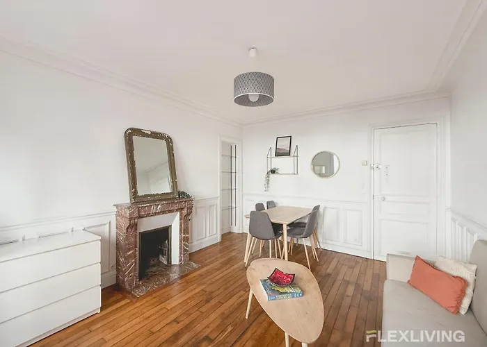 Charming In Shared 2-bedroom In 5 *